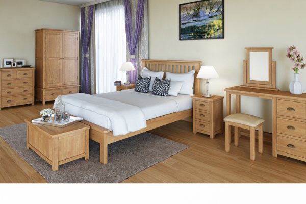 Lulworth Bedroom - Oak